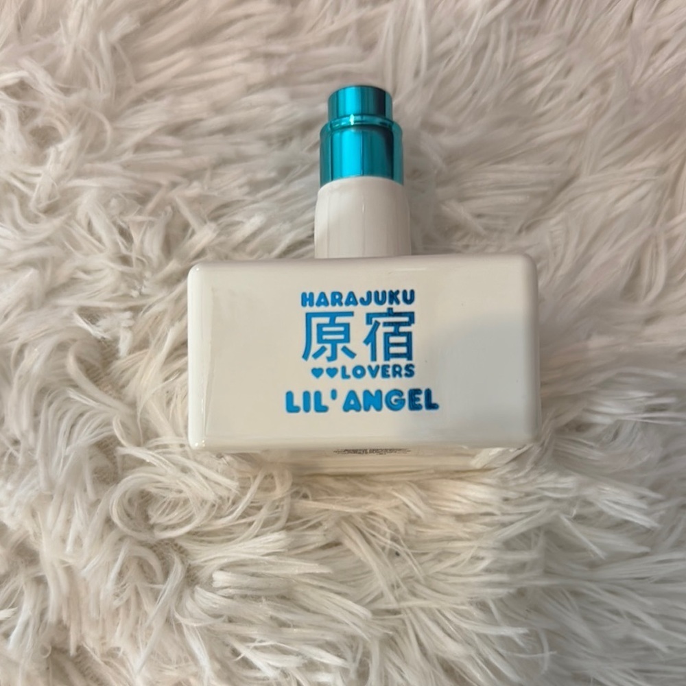 Harajuku Lovers Pop Electric Lil' Angel by Gwen Stefani Eau De Parfum Spray 50ml